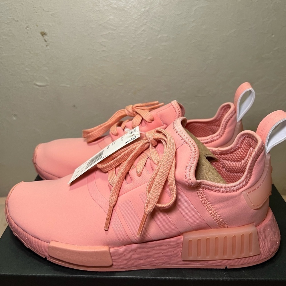 Adidas Nmd R1 Women Size 7.5 New With Tag And Original Box. Beautiful Pink.